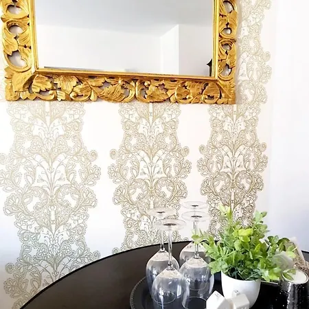 Apartment Gold *